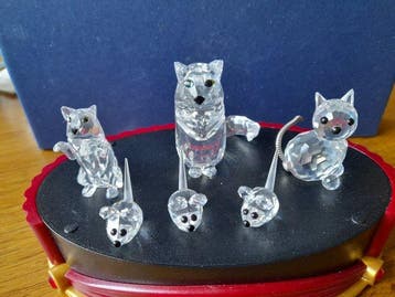 Swarovski - Beeldje - 3 verschillende katten en 3 mini, Antiek en Kunst