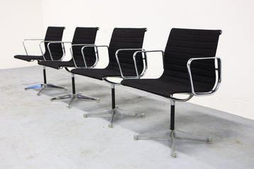 Herman Miller - Charles & Ray Eames - Eetkamerstoel (4) -