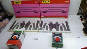 Trix Express H0 - 6755/4394 - Modeltreinsporen (3) - Sets, Hobby en Vrije tijd, Nieuw