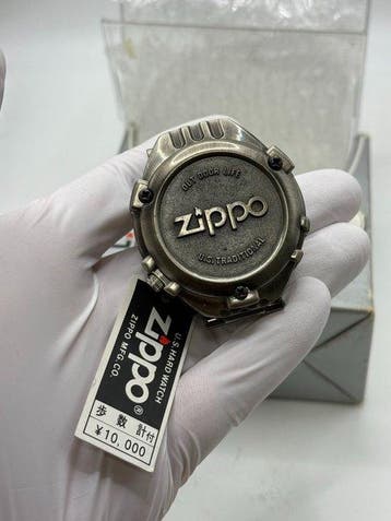 Klok - Metaal - 1970-1980 - Stappenteller - Zippo