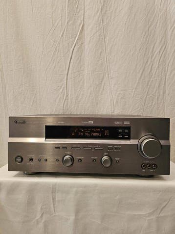 Yamaha - RX-V550 Solid state meerkanaals receiver, Nieuw