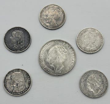 Nederland. Wilhelmina. 2 1/2 Gulden en 1 Gulden Lot 6 stuks