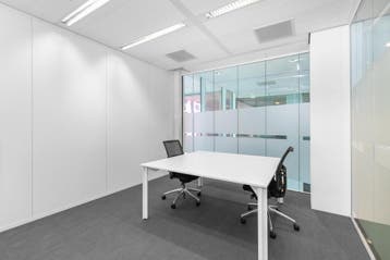 Kantoorruimte in TOO Un Studio, Zakelijke goederen, Bedrijfs Onroerend goed, Verzenden