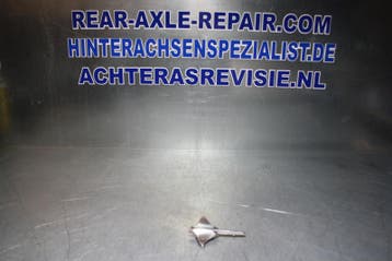 Embleem Opel Manta A (zit op voorscherm). (Emblemen, Overig), Verzenden, Nieuw, Opel