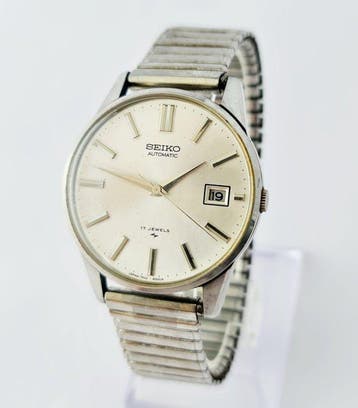 Seiko - 1970s Seiko Automatic 7005-2000 — 17 Jewels Crisp
