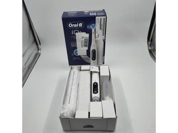 Oral-B iO 6 - Elektrische Tandenborstel - 5 Poetsstanden -, Verzenden, Zo goed als nieuw