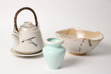 Set van 3 Japanse studio-keramische theeserviezen – theepot,