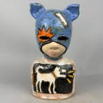 Iwo Rynkiewicz (1970) - Kid with dog- Hand made Ceramic