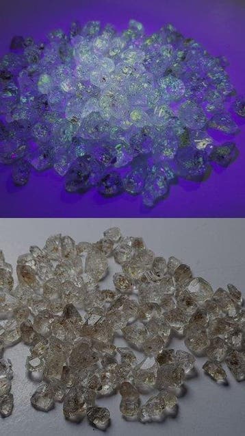 Geen voorraad fluorescerend petroleum kwarts Kristalen- 30 g