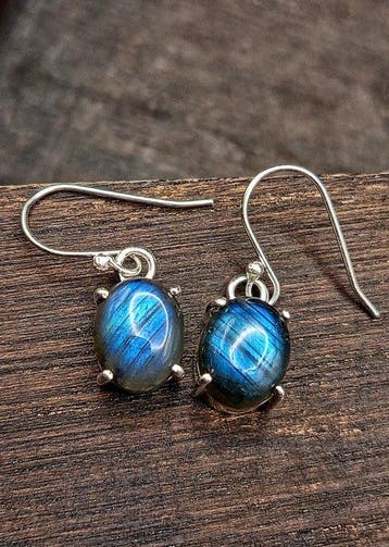 Uniek stuk: paar oorbellen van 925 zilver met blauwe