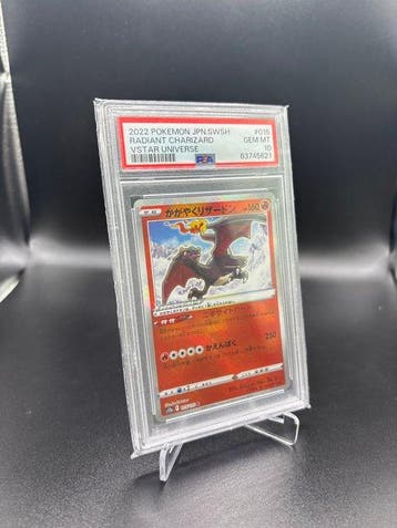 Pokémon - 1 Graded card #015 Vstar Universe Radiant, Hobby en Vrije tijd, Nieuw