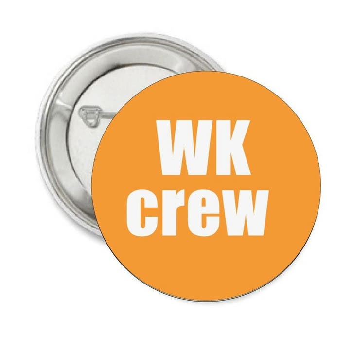 WK button of kleding(magneet) CREW met of zonder eigen tekst, Sport en Fitness, Voetbal, Nieuw, Overige typen, Verzenden