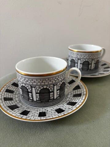 Rosenthal - Piero Fornasetti - Set theekopjes (2) -
