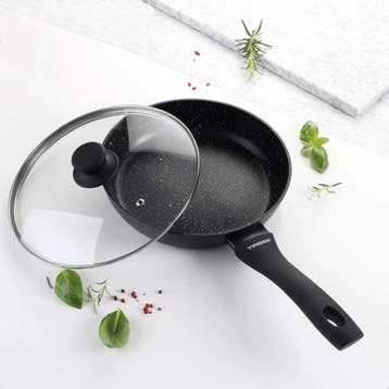 TIROSS Granieten koekenpan 26 cm met GREBLON laag en deksel, Ophalen of Verzenden, Nieuw