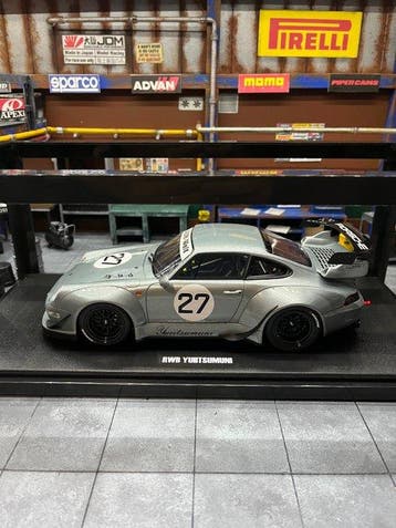 GT Spirit 1:18 - Modelauto - Porsche 911 (993) RWB, Nieuw