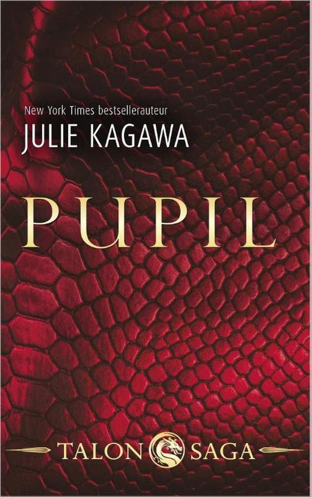 Pupil / Talon Saga - Julie Kagawa 9789402701401, Boeken, Kinderboeken | Jeugd | 13 jaar en ouder, Gelezen, Verzenden