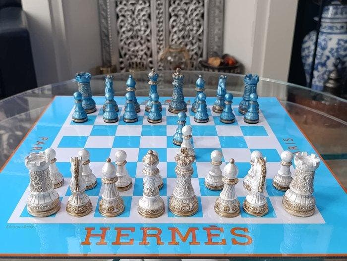 Dominique Kleiner - Échiquier d’Art “Hermès Bleu Céleste”, Antiek en Kunst, Kunst | Designobjecten