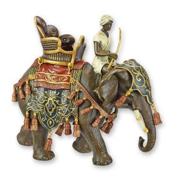 A BRONZE SCULPTURE OF A DECORATED ELEPHANT AND RIDER, Verzenden, Nieuw