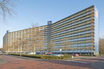 Te Huur 3 Kamer Appartement Pharus In Zaandam, Huizen en Kamers, Direct bij eigenaar, Noord-Holland, Zaandam, Appartement