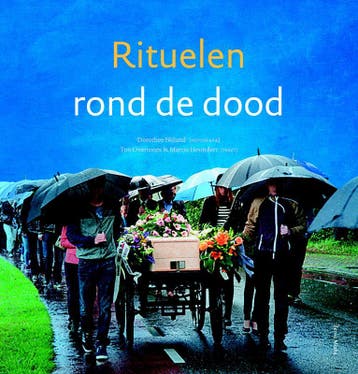Rituelen rond de dood - Ton Overtoom 9789089721976, Boeken, Verzenden, Zo goed als nieuw, Ton Overtoom
