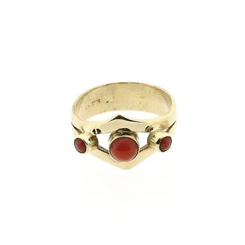 Vintage gouden ring met bloedkoraal, Gebruikt, Ophalen of Verzenden, Kleiner dan 17, Met edelsteen