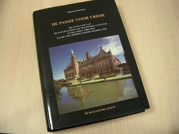 Riemens, M. - De passie voor vrede / de evolutie van de...., Boeken, Overige Boeken