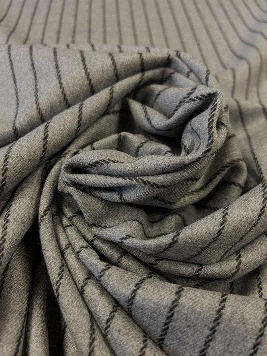 Zacht flanelstof met een glad en gekamd oppervlak in, Antiek en Kunst, Antiek | Kleden en Textiel