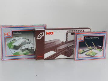 Schaal H0 bouwset draaibrug en spoorwegovergang #9507 (HEMA), Ophalen of Verzenden, Gebruikt, Brug, Tunnel of Gebouw, Analoog