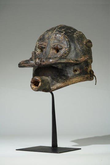 Een houten masker - Bété. - Ivoorkust (Zonder minimumprijs)
