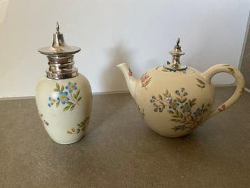 Theepot (2) - trekpotje en theebus - .835 zilver -