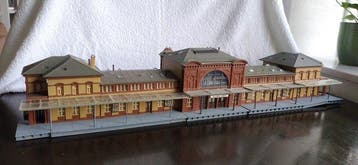 Faller H0 - Modeltrein (1) - Compleet stationsgebouw in, Nieuw