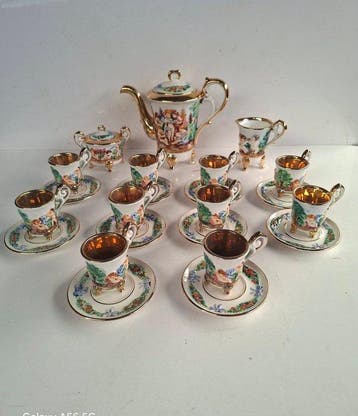 Koffieservies (23) - capodimonte - Keramiek