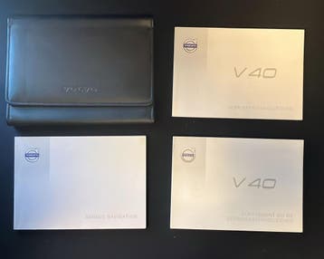 2015 Volvo V40 boordmap + instructieboekjes, Ophalen of Verzenden