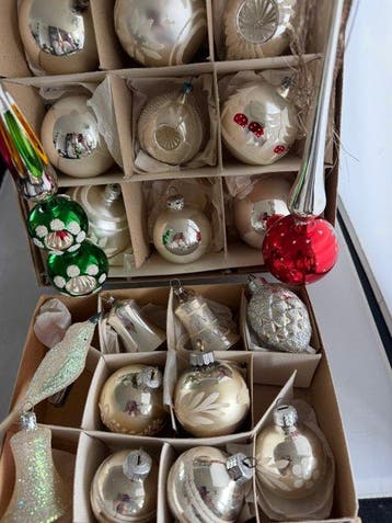 Kerstballen (23) - Glas, Metaal - Piek groen 22 kerstballen, Diversen, Nieuw