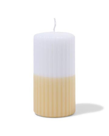 HEMA Stompkaars 7x13cm ribbel wit-lichtgeel, Huis en Inrichting, Woonaccessoires | Kandelaars en Kaarsen, Verzenden, Nieuw