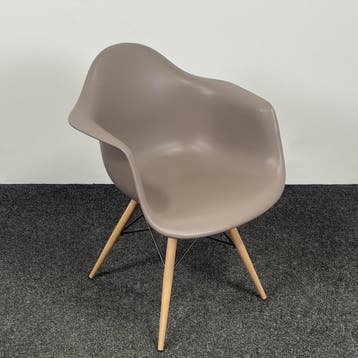 Bruine Kuipstoel - Houten Onderstel, Huis en Inrichting, Stoelen, Ophalen of Verzenden, Gebruikt, Bruin