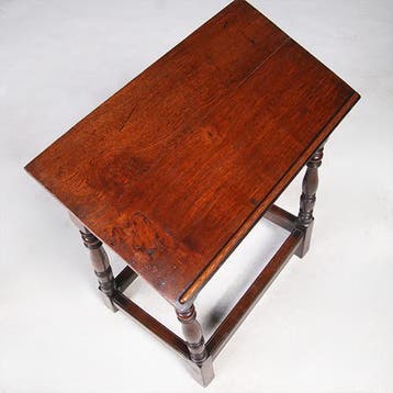 Bijbelstandaard of lezenaar in de vorm van een joint stool 1, Ophalen of Verzenden