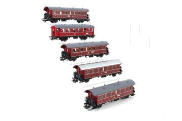 Märklin H0 - Modeltrein personenwagen (5) - Vijf rode, Nieuw