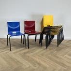 complete set van 10  kantinestoelen, blauw - geel en rood, Ophalen of Verzenden, Gebruikt, Zwart