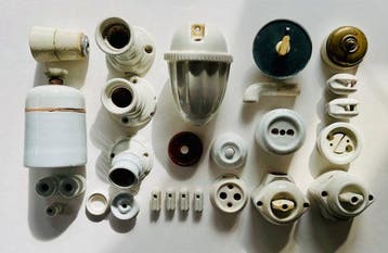 Industriële apparatuur - Hongarije - Een 27-delige set