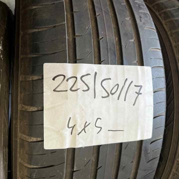 2 x Maxxis 225-50-17 Zomerbanden 5mm, Gebruikt, 17 inch, Ophalen of Verzenden, Band(en)