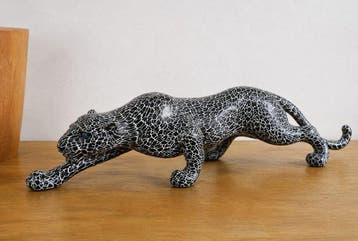 sculptuur, Striking Black and White Crackle Finish Panther -