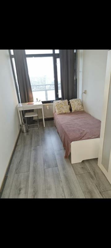 Kamer te huur in Rotterdam - 8 m² - 1 kamer(s), Huizen en Kamers, Rotterdam