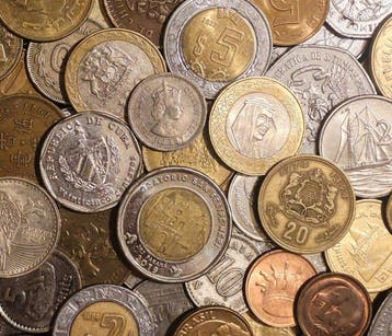 Wereld. 100+ Exotic Coins from different Countries (Zonder