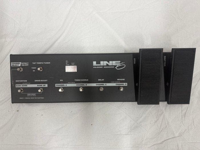 Line 6, Floor Board - Midi Voetcontroller - Multi-effect, Muziek en Instrumenten, Snaarinstrumenten | Gitaren | Akoestisch