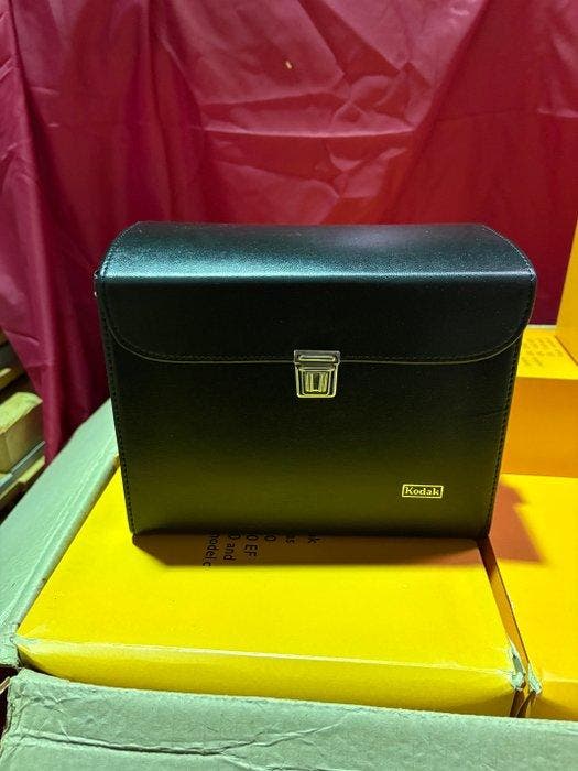 Kodak Kodak camera case - nieuw in doos (NOS) – geschikt, Audio, Tv en Foto, Fotocamera's Analoog