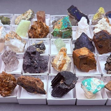 Mineralencollectie- 2000 g - (35)