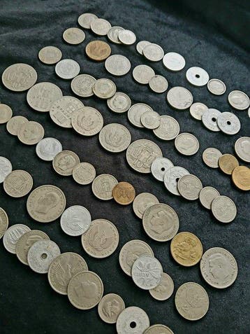 Griekenland. Lot of 80 coins, various metals and