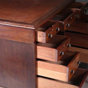 Zeer klein semipartner desk - Bibliotheektafel of centertabl, Antiek en Kunst, Ophalen of Verzenden
