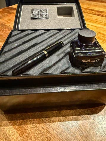 Pelikan - Souverän M200 - Zonder minimumprijs - Vulpen, Verzamelen, Pennenverzamelingen, Nieuw